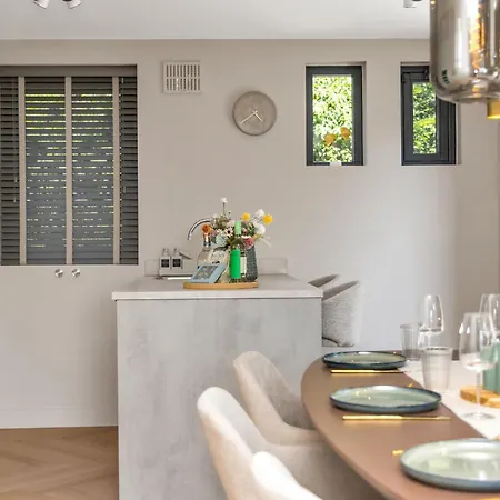 Ultra Luxe Wellness Vakantiewoning - Grote Prive Jacuzzi - 6 Personen Holiday home *