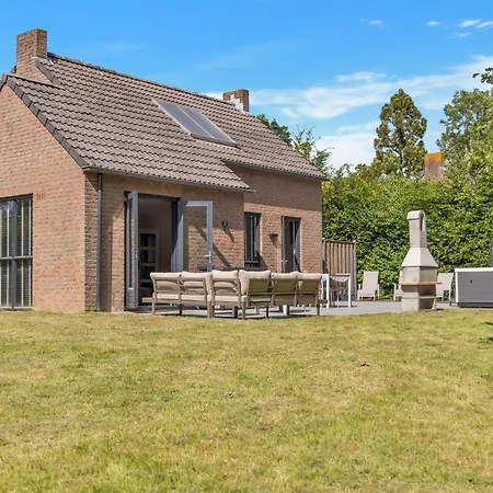 Holiday home Ultra Luxe Wellness Vakantiewoning - Grote Prive Jacuzzi - 6 Personen