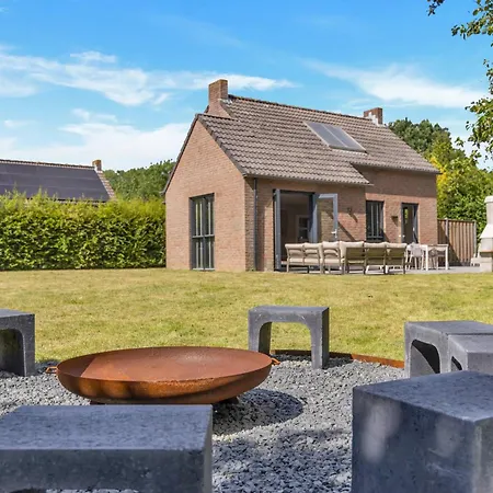 Holiday home Ultra Luxe Wellness Vakantiewoning - Grote Prive Jacuzzi - 6 Personen *