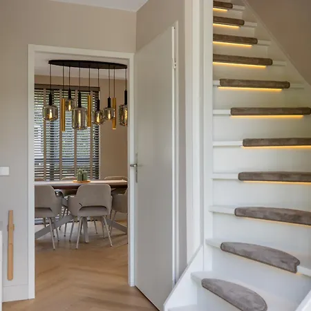Ultra Luxe Wellness Vakantiewoning - Grote Prive Jacuzzi - 6 Personen Holiday home Ewijk