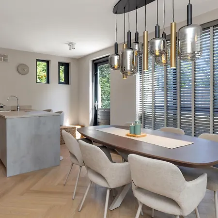 Ultra Luxe Wellness Vakantiewoning - Grote Prive Jacuzzi - 6 Personen Holiday home