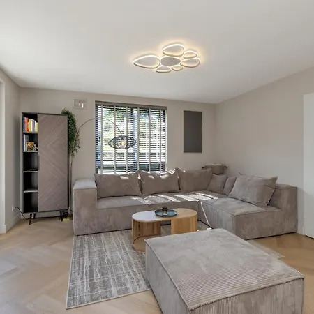 Ultra Luxe Wellness Vakantiewoning - Grote Prive Jacuzzi - 6 Personen Holiday home