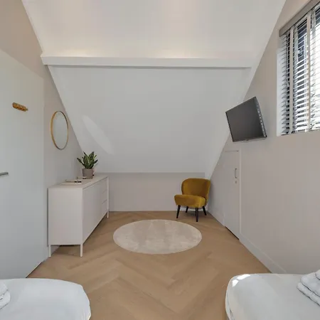 Ultra Luxe Wellness Vakantiewoning - Grote Prive Jacuzzi - 6 Personen * Ewijk