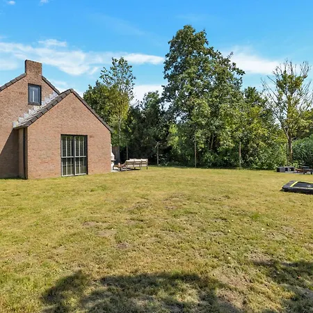 Ultra Luxe Wellness Vakantiewoning - Grote Privé Jacuzzi - 6 Personen * Ewijk